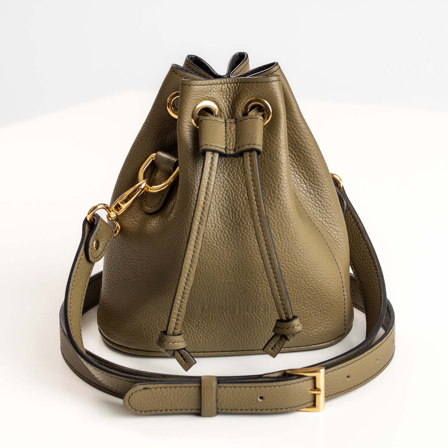 CURSUS bucket bag (machinaal/ hand gestikt)